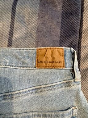 NWOT American Eagle Outfitters Light Women’s  Slim Jeggings